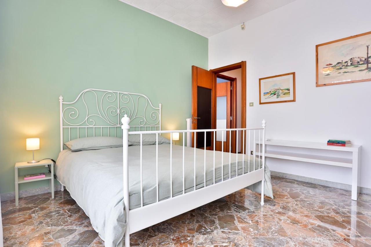 Salerno Irno Bright Apartment Exteriör bild